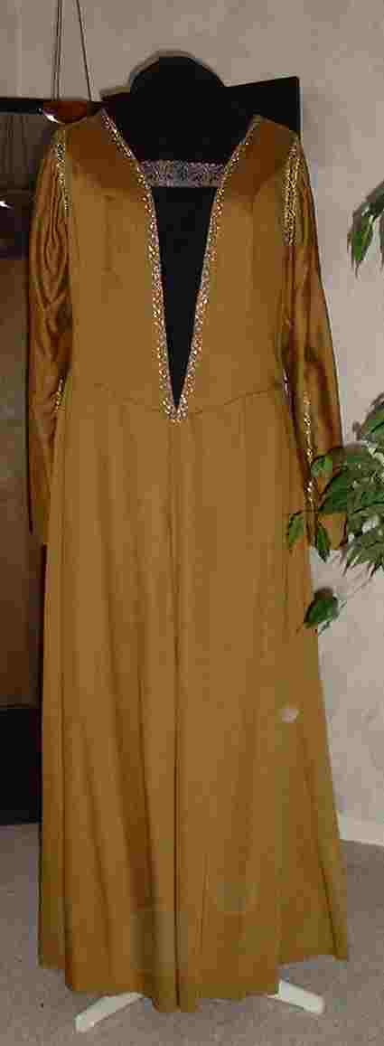 Unterkleid, goldfarben